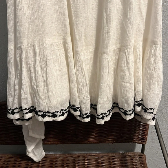 Free People Sunday Brunch embroidered dress. use M - Picture 7 of 8